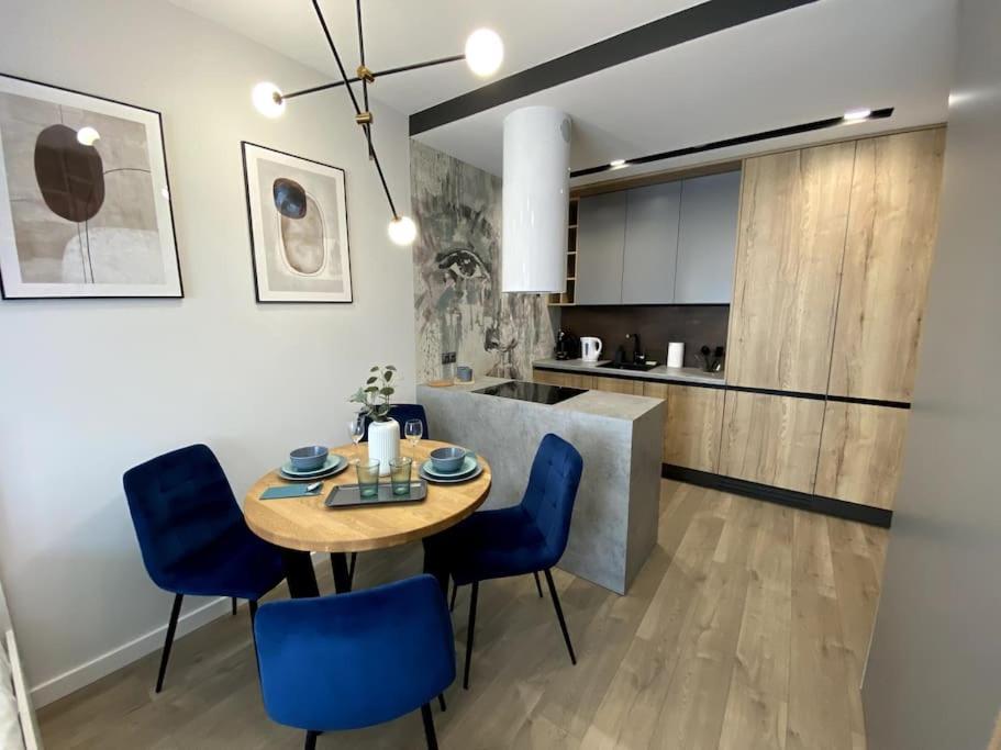 Of The Kings-szmaragd Apartamento